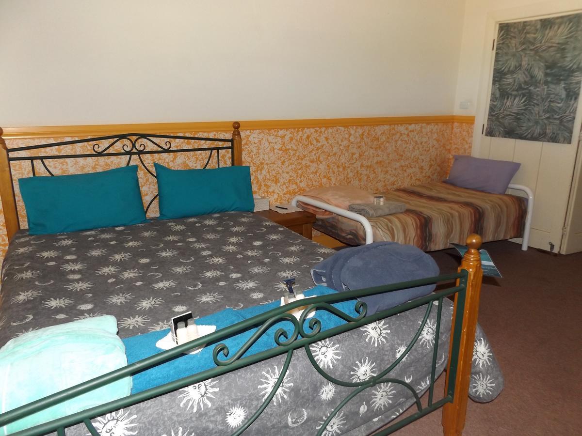 Queen Of The Murchison Guest House & Cafe Cue Zewnętrze zdjęcie